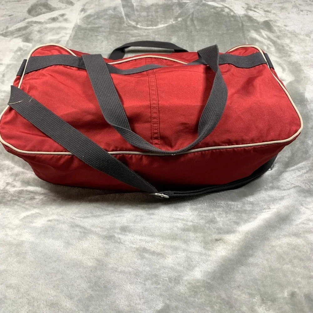 Vintage Nike Duffle Bag Adjustable Strap Gym Swoosh Embroidered 90s Travel Y2K
